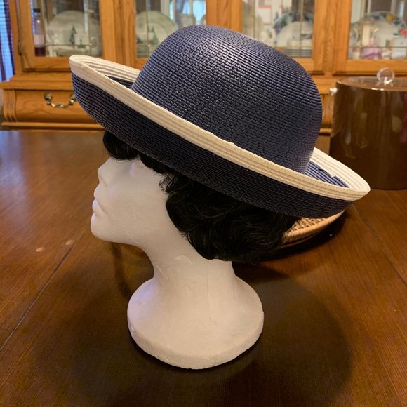 Hat - Picture 4 of 4